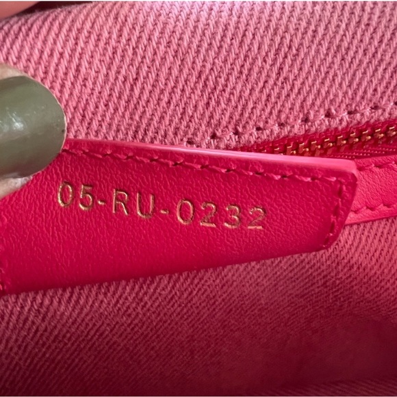 Christian Dior Macrocannage Caro Crossbody Medium Pink Denim - Picture 13 of 15